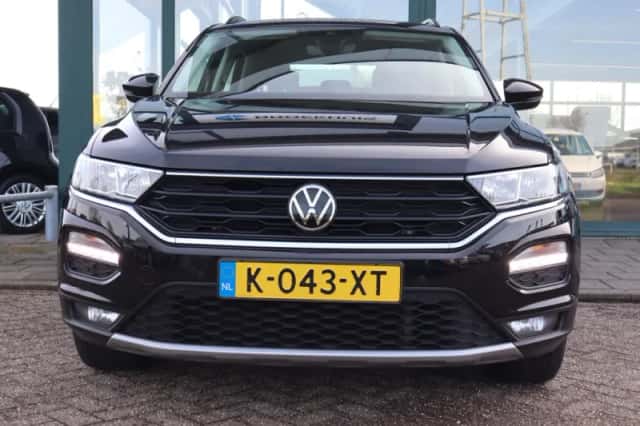 Volkswagen T-Roc (2021) thumbnail 11