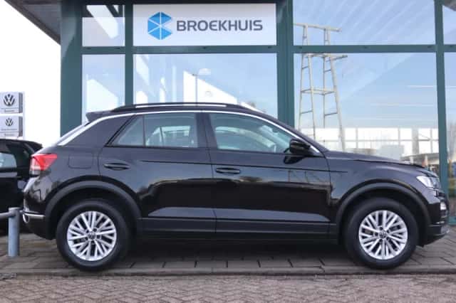 Volkswagen T-Roc (2021) thumbnail 9