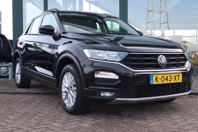 Volkswagen T-Roc (2021) thumbnail 10