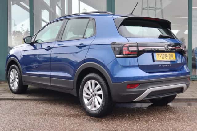 Volkswagen T-Cross (2023) thumbnail 3