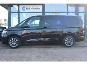 Volkswagen Multivan (2024) thumbnail 2