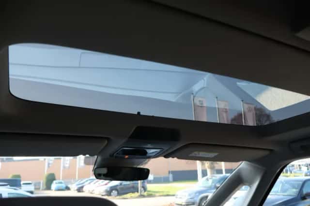 Volkswagen Multivan (2024) thumbnail 15