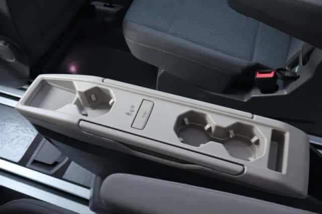 Volkswagen Multivan (2024) thumbnail 16