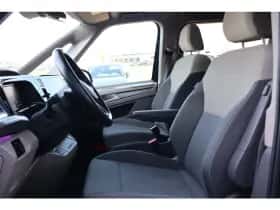 Volkswagen Multivan (2024) thumbnail 17