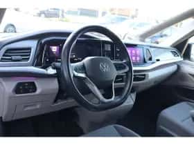 Volkswagen Multivan (2024) thumbnail 4