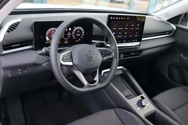 Volkswagen T-Roc (2026) thumbnail 4