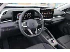 Volkswagen T-Roc (2026) thumbnail 4