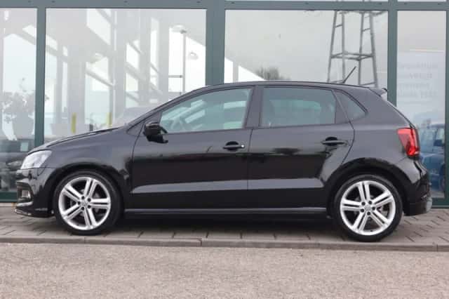 Volkswagen Polo (2017) thumbnail 2