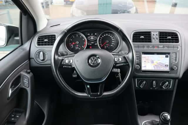 Volkswagen Polo (2017) thumbnail 12