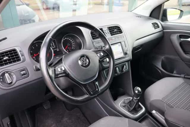 Volkswagen Polo (2017) thumbnail 15