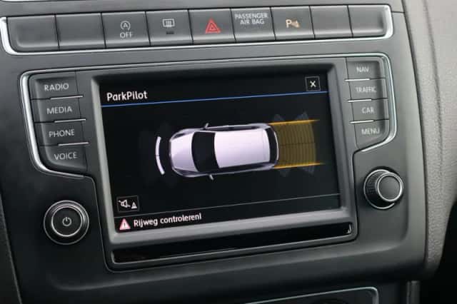 Volkswagen Polo (2017) thumbnail 24