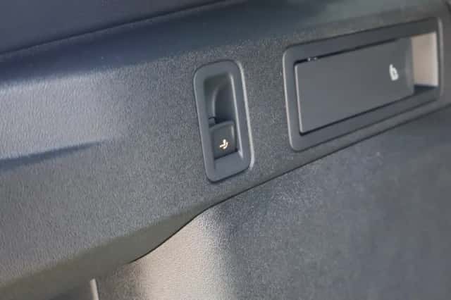 Volkswagen Tiguan (2026) thumbnail 11