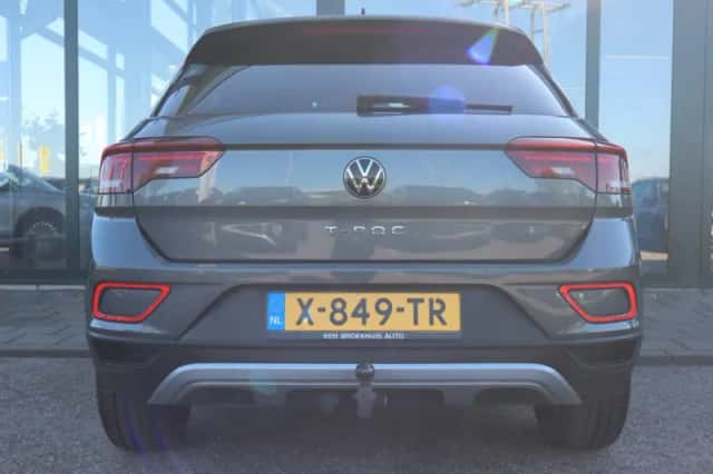 Volkswagen T-Roc (2024) thumbnail 27