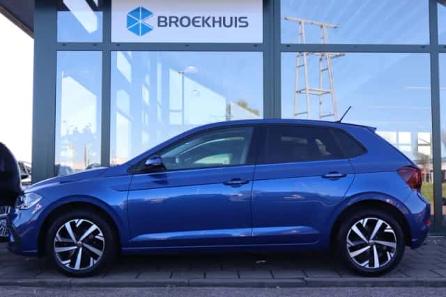 Volkswagen Polo (2022) thumbnail 2