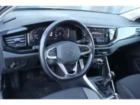 Volkswagen Polo (2022) thumbnail 4