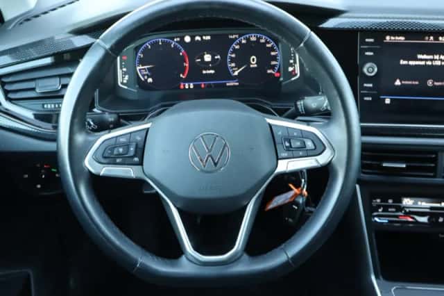 Volkswagen Polo (2022) thumbnail 6