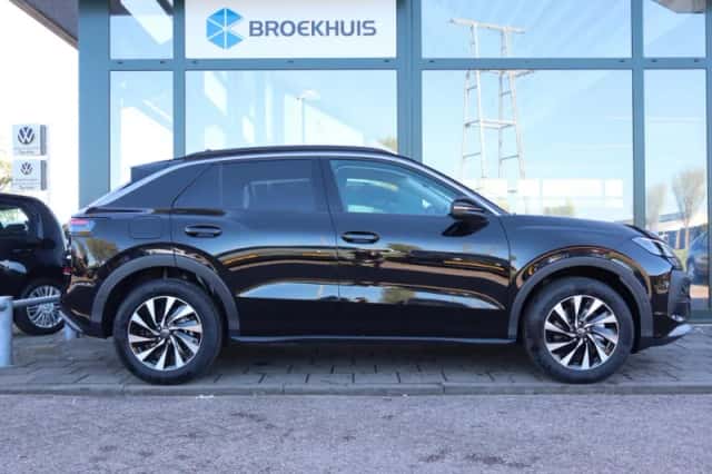 Volkswagen T-Roc (2026) thumbnail 9