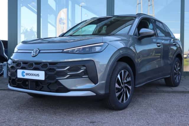 Volkswagen T-Roc (2026) thumbnail 1