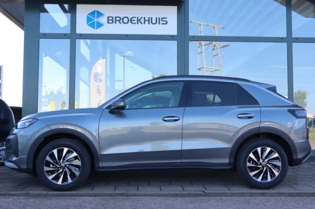 Volkswagen T-Roc (2026) thumbnail 2