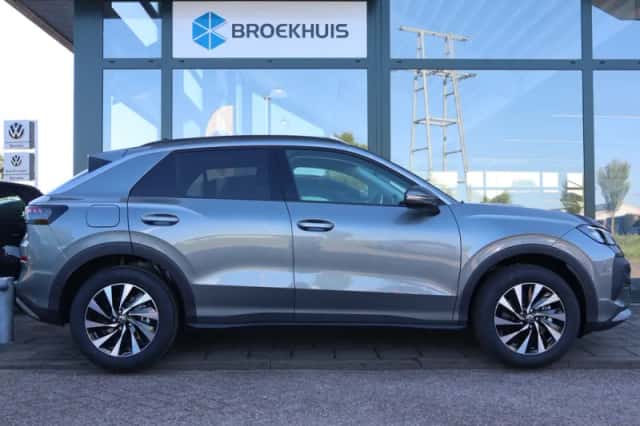 Volkswagen T-Roc (2026) thumbnail 9
