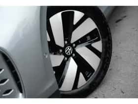 Volkswagen ID. Buzz (2026) thumbnail 5