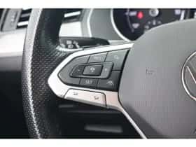 Volkswagen Passat (2022) thumbnail 19