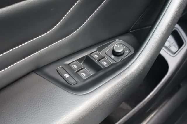 Volkswagen Passat (2022) thumbnail 21