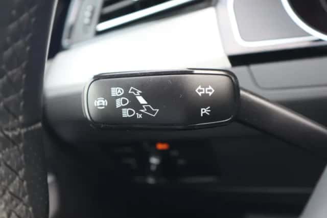 Volkswagen Passat (2022) thumbnail 28
