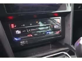 Volkswagen Passat (2022) thumbnail 30