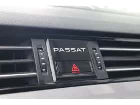 Volkswagen Passat (2022) thumbnail 36