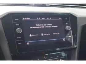 Volkswagen Passat (2022) thumbnail 6