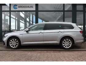 Volkswagen Passat (2022) thumbnail 7