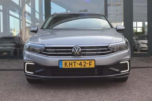 Volkswagen Passat (2022) thumbnail 8