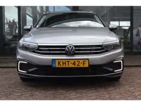 Volkswagen Passat (2022) thumbnail 8