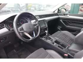 Volkswagen Passat (2022) thumbnail 10