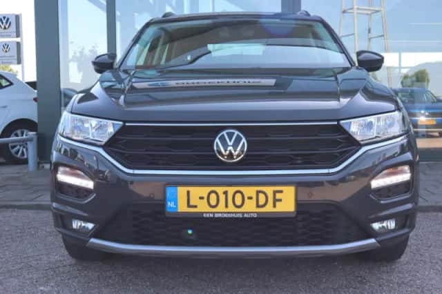Volkswagen T-Roc (2021) thumbnail 13