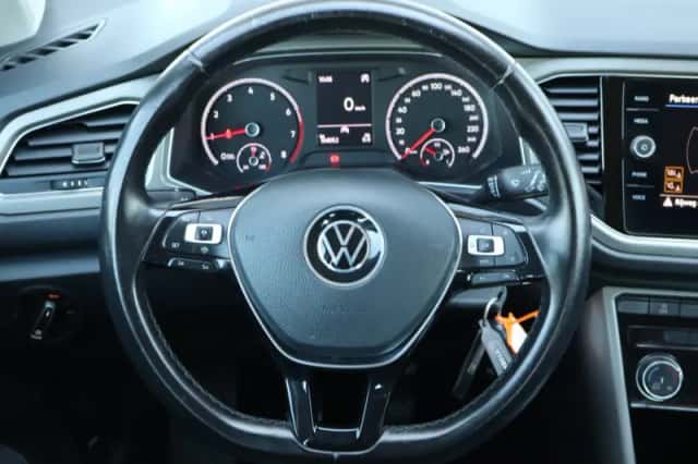 Volkswagen T-Roc (2021) thumbnail 6