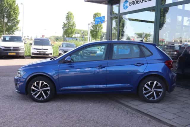 Volkswagen Polo (2018) thumbnail 2