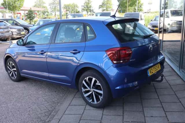 Volkswagen Polo (2018) thumbnail 3