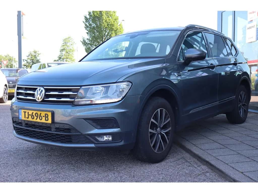 Volkswagen Tiguan (2018) — foto 1