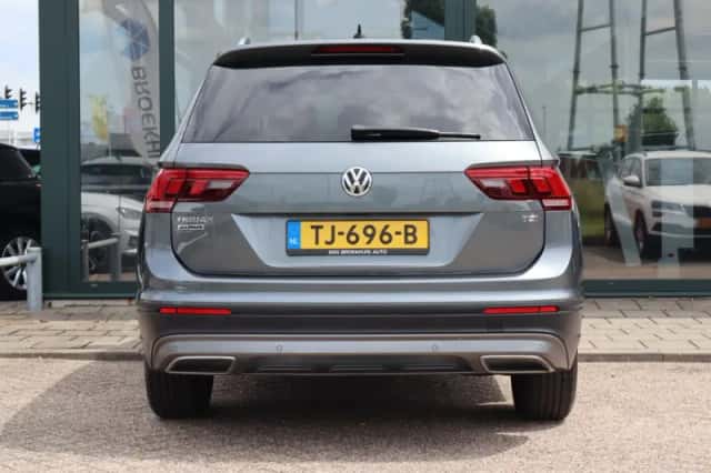 Volkswagen Tiguan (2018) thumbnail 5