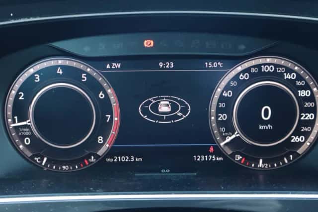Volkswagen Tiguan (2018) thumbnail 6