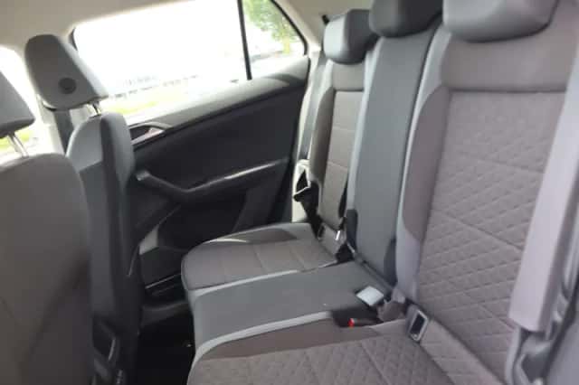 Volkswagen T-Cross (2023) thumbnail 6