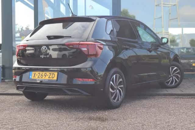 Volkswagen Polo (2024) thumbnail 2