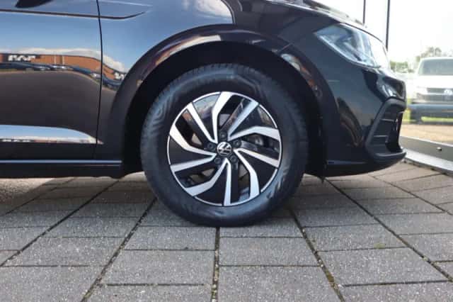 Volkswagen Polo (2024) thumbnail 8