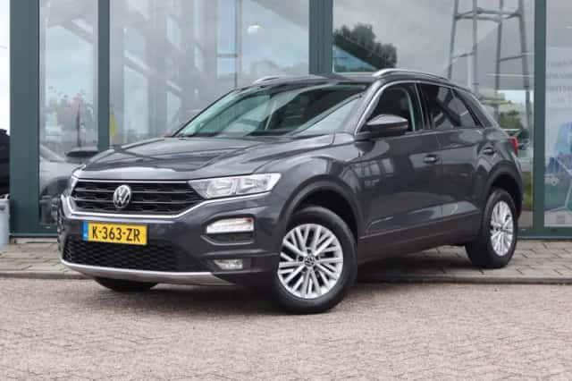Volkswagen T-Roc (2021) thumbnail 1