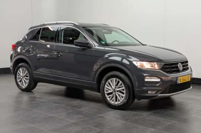Volkswagen T-Roc (2021) thumbnail 5