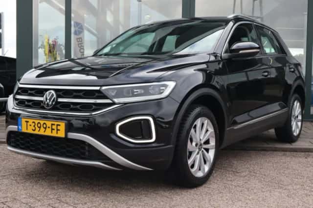 Volkswagen T-Roc (2023)