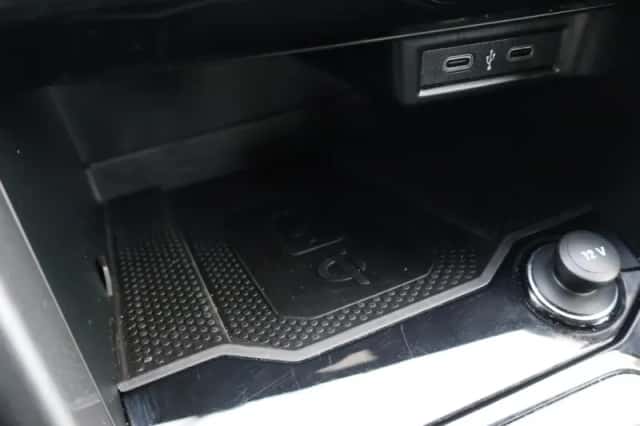 Volkswagen T-Roc (2023) thumbnail 24