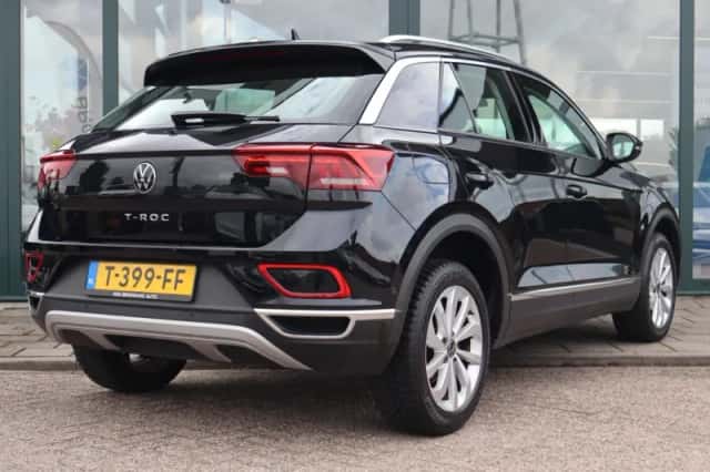 Volkswagen T-Roc (2023) thumbnail 9